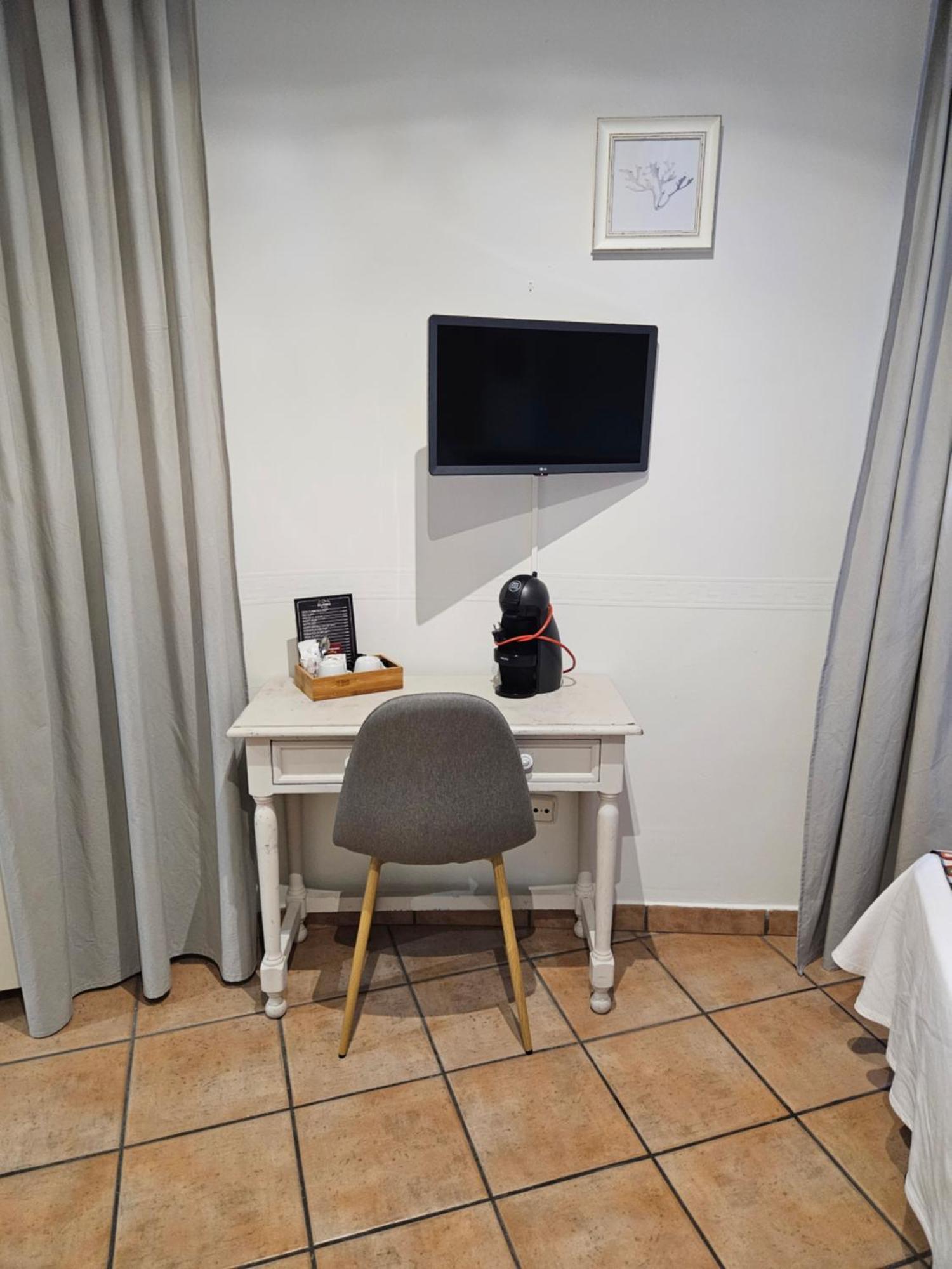 Hostal La Campana توليدو المظهر الخارجي الصورة