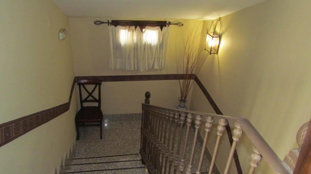 Hostal La Campana توليدو المظهر الخارجي الصورة